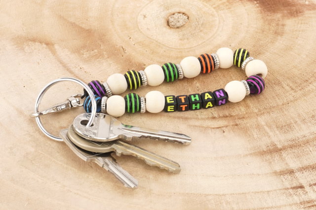 Porte-clés prénom - Perles Intercalaires - 10doigts.fr