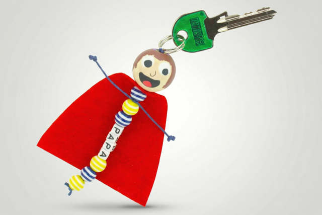 porte clés super héros cadeau fête des pères - Porte-clés et range-clés pour Papa : une idée de cadeau personnalisé - 10doigts.fr