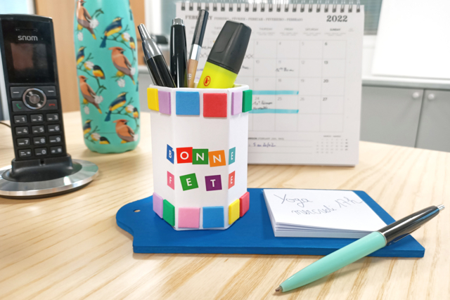 Pot à crayons / mémo - fête des parents - Blocs notes - 10doigts.fr
