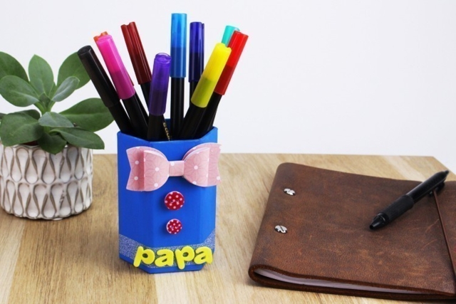 Pot à crayons PAPA - Adhésifs colorés et Masking tape - 10doigts.fr