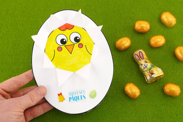 Poussin "œuf cassé" pour Pâques - Gommettes Pâques - 10doigts.fr