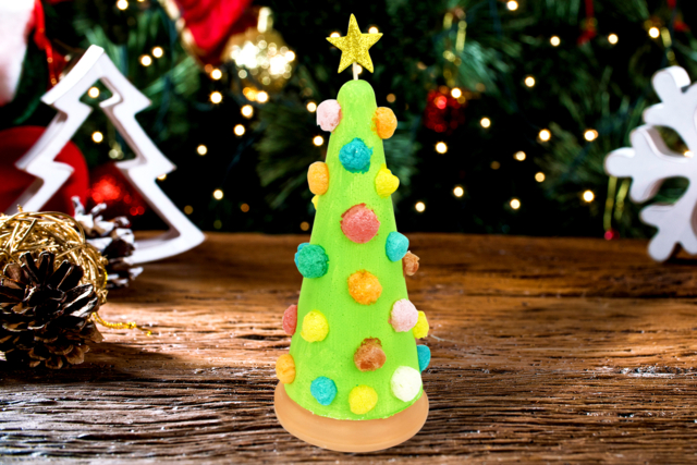 Sapin de Noël avec des flocons de maïs - Gommettes de Noël : autocollants et stickers créatifs pour enfants - 10doigts.fr