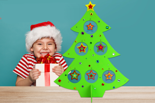 Sapin de Noël en papier mâché - Strass : apportez de l'éclat à toutes vos créations - 10doigts.fr