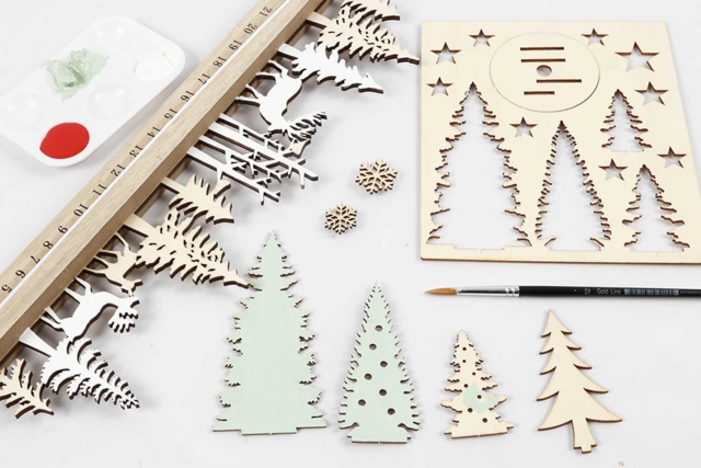 Scene forêt en bois à monter  - Déco en bois brut - 10doigts.fr