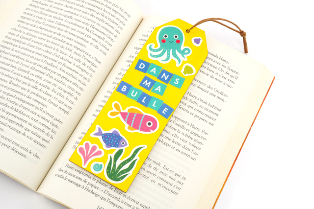 Signet Livre Bois - Objets bois pour le bureau - 10doigts.fr