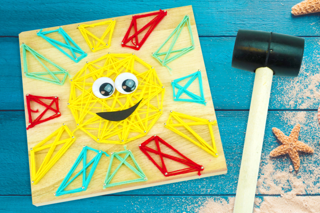 Soleil String art - String Art pour enfants : l'art de créer avec des fils - 10doigts.fr