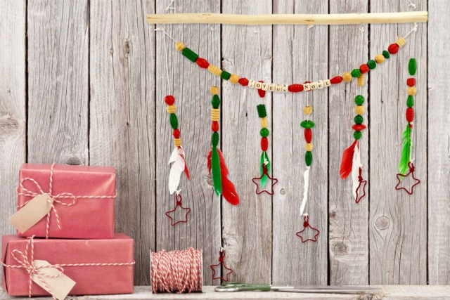 Suspension "Joyeux Noël" - Suspensions et déco murale - 10doigts.fr