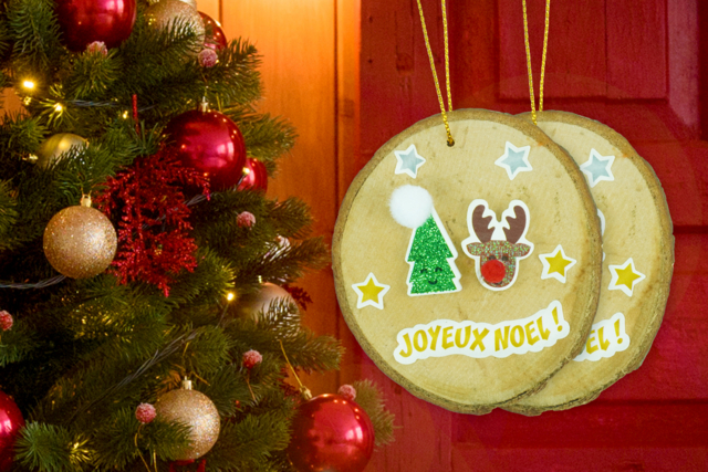 Suspension rondin de bois pour le sapin de noël - Gommettes de Noël : autocollants et stickers créatifs pour enfants - 10doigts.fr