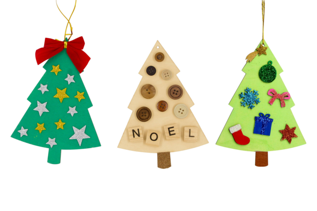 Suspensions sapins en bois à decorer - Suspensions décoratives en bois - 10doigts.fr