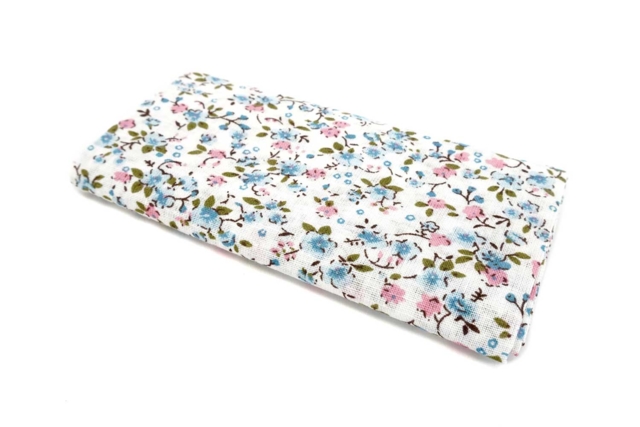 tissu à fleurs rose et bleu - Coupons de tissus - 10doigts.fr