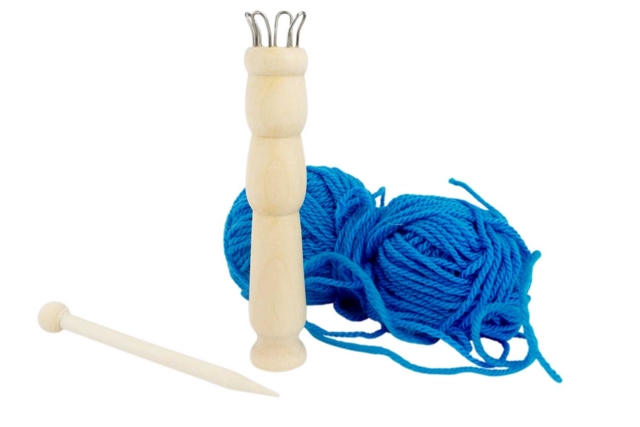 Tricotin manuel en bois + 1 aiguille - Outils à pompons et tricotins : l'art du fil à la portée de tous - 10doigts.fr