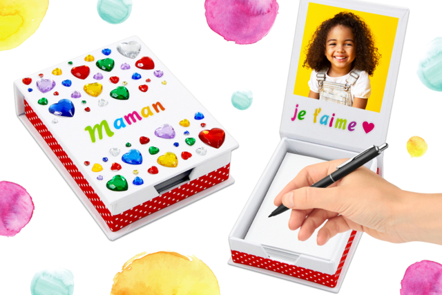 Une jolie boîte à notes pour maman - Strass : apportez de l'éclat à toutes vos créations - 10doigts.fr