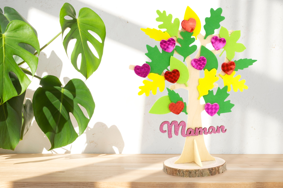 Arbre à cœurs pour la fête des mères