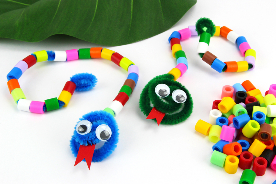 Serpents rigolos en perles